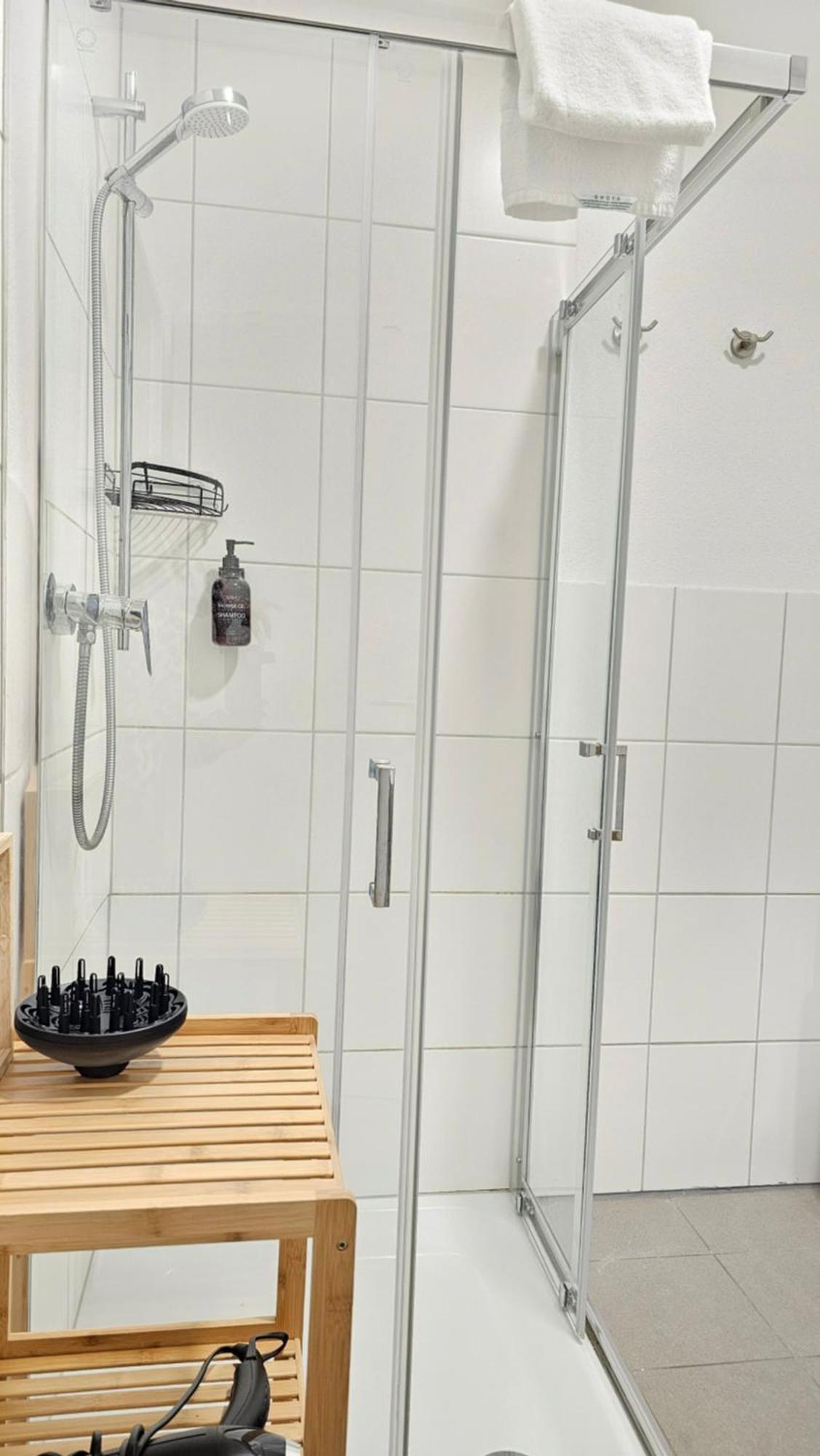 Design-Apartment II Boxspring I Nespresso I Balkon I Basel 10 Km I Tiefgarage Eimeldingen Экстерьер фото